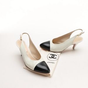 Chanel Patent Leather Slingback Heels w Chanel Dustbag